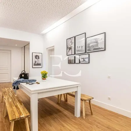 Easy Cles- By The Sea In Apartment *